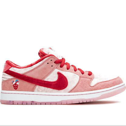 Nike SB Dunk Low Pro 'Strangelove'