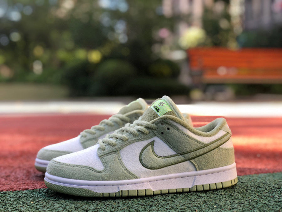 Nike Dunk Low SE 'Fleece Pack - Honeydew'