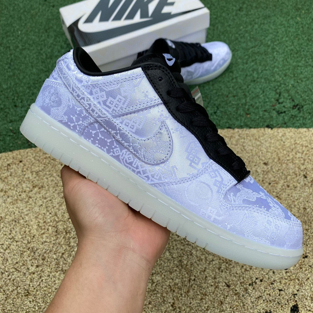 Nike Dunk Low 'Fragment Design'