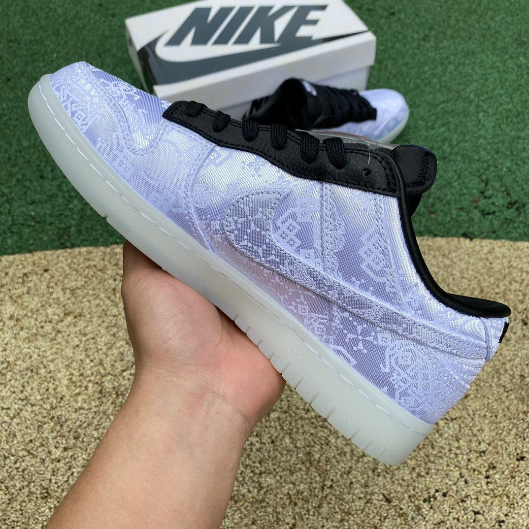 Nike Dunk Low 'Fragment Design'