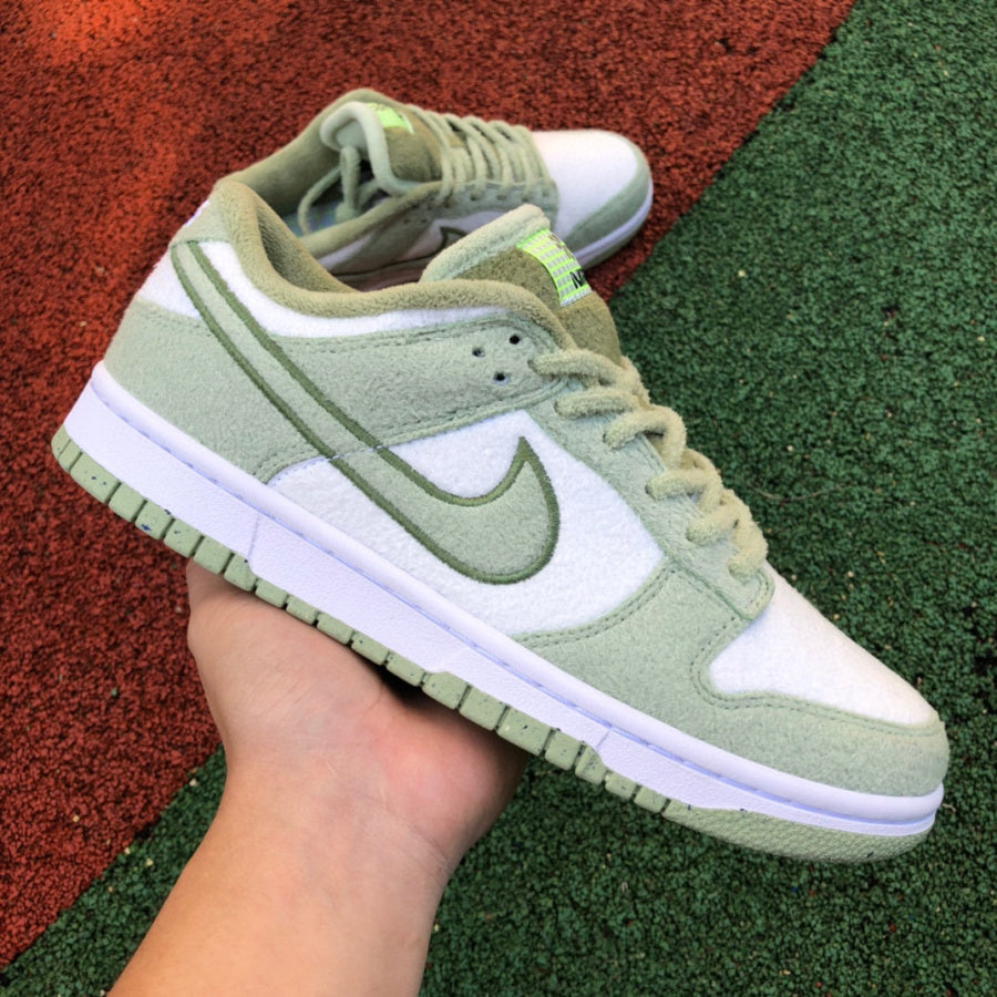 Nike Dunk Low SE 'Fleece Pack - Honeydew'